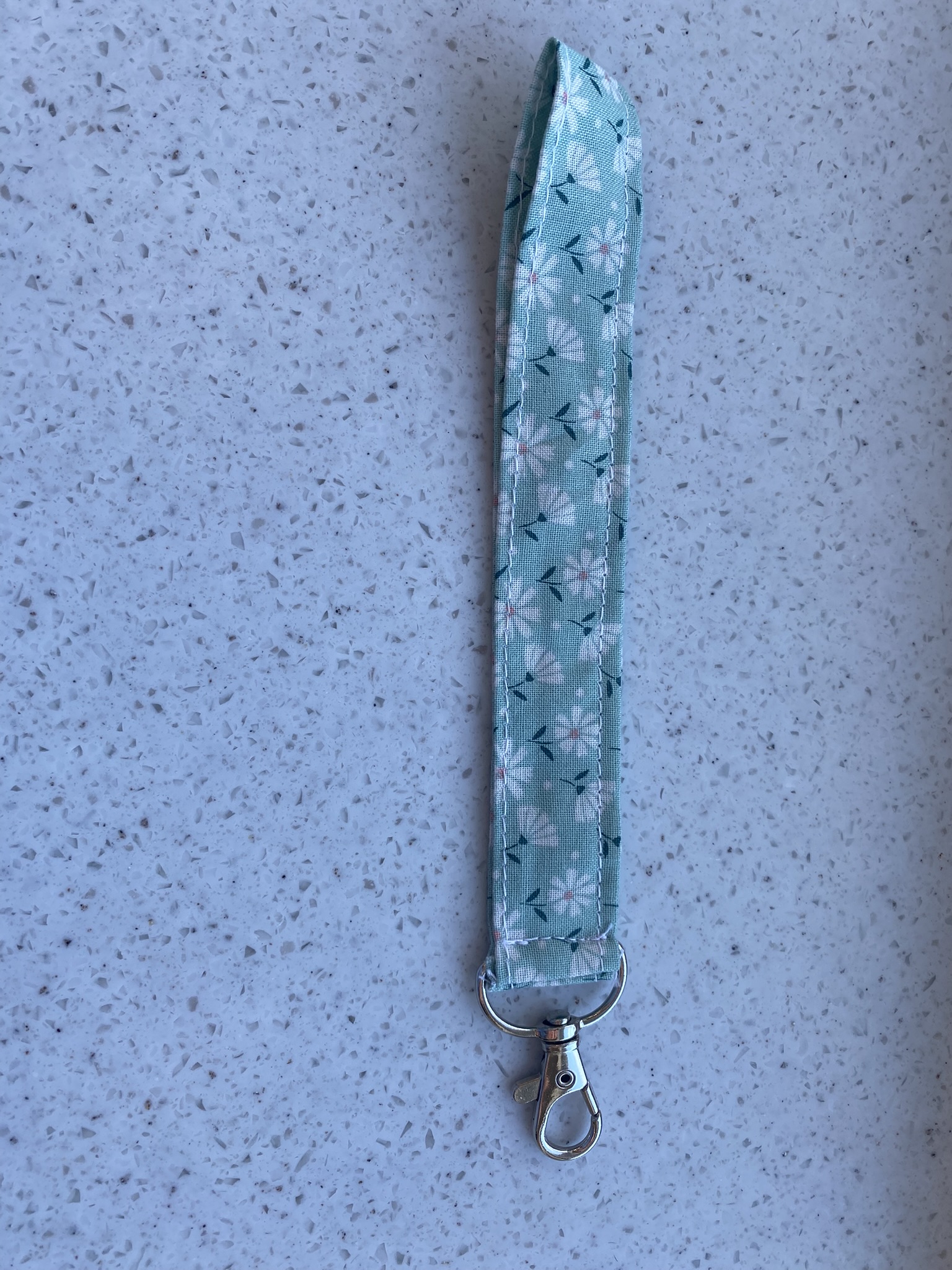 Handmade Keychain Daisy Style- Teal And White
